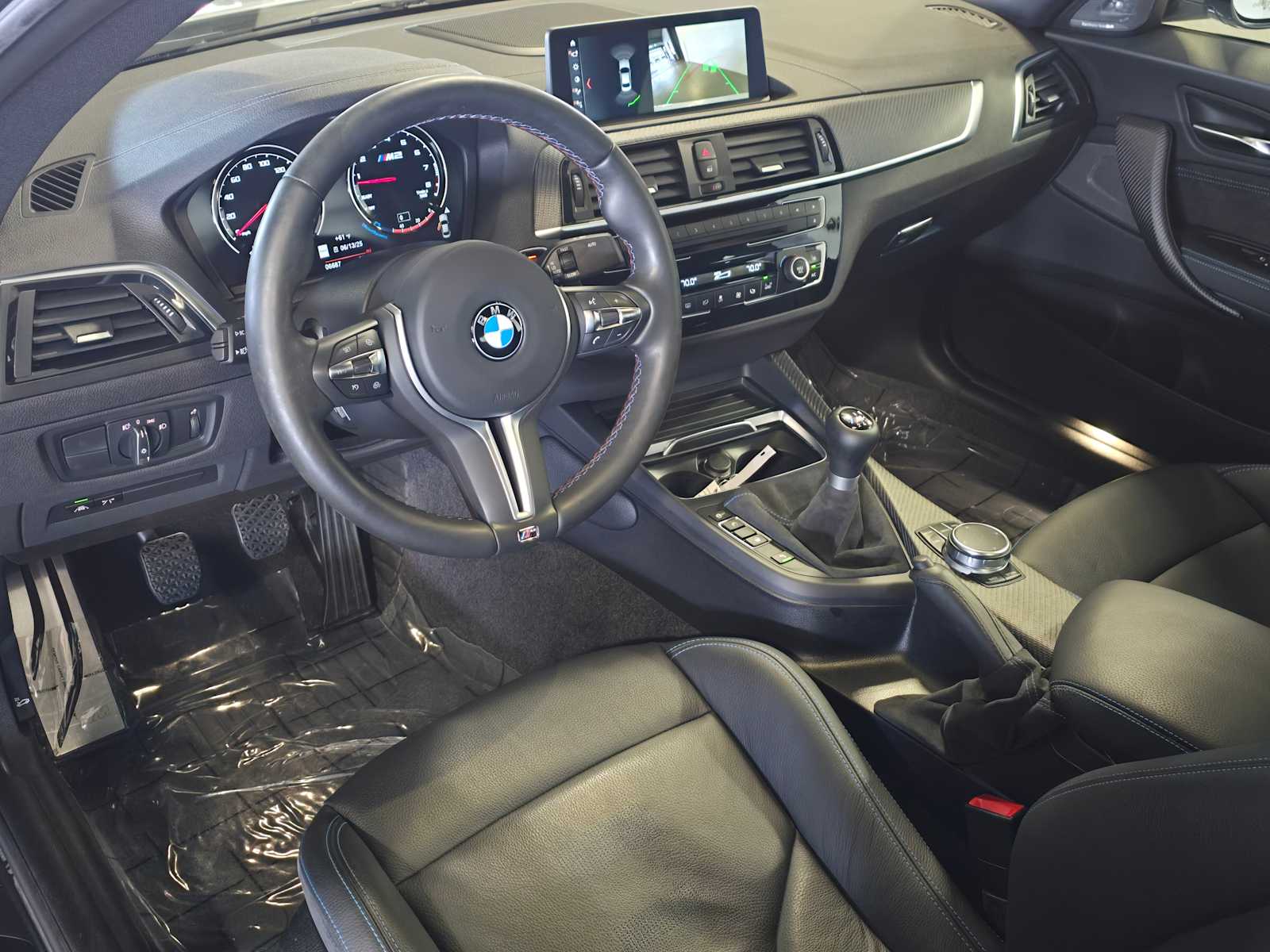 Thumbnail: 2019 BMW M2 - 2