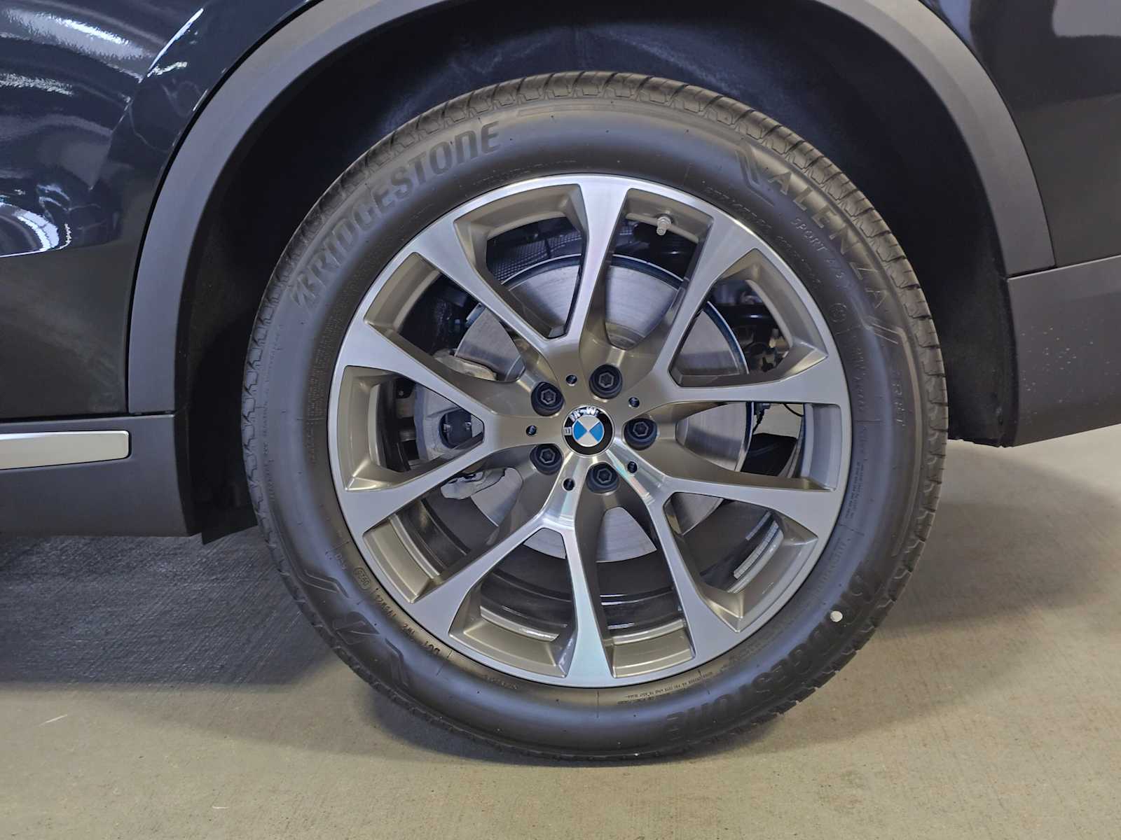 Thumbnail: 2026 BMW X5 - 8