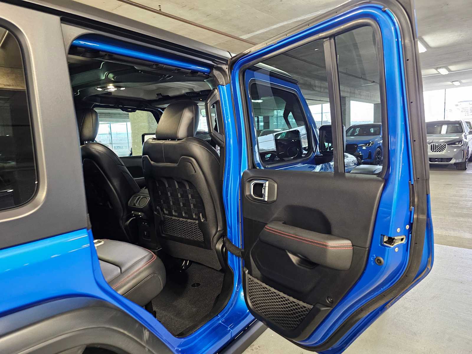 Thumbnail: 2023 Jeep Wrangler - 33