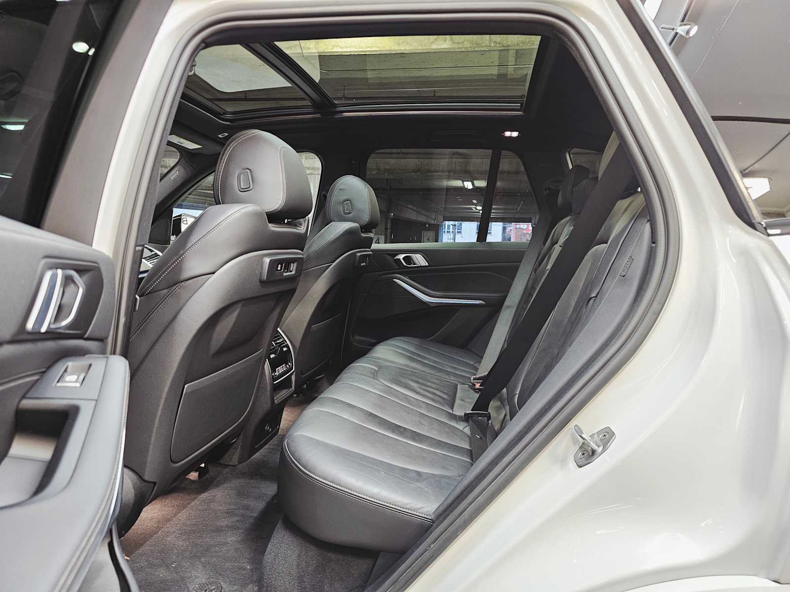 Thumbnail: 2022 BMW X5 - 25