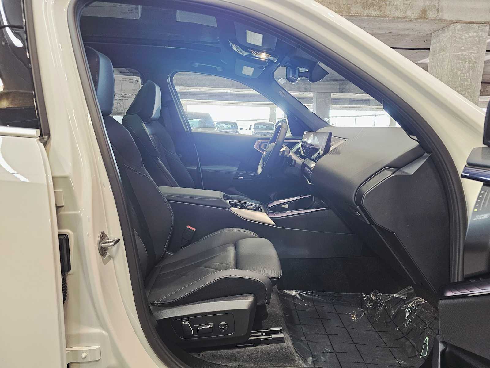 Thumbnail: 2026 BMW X3 - 27