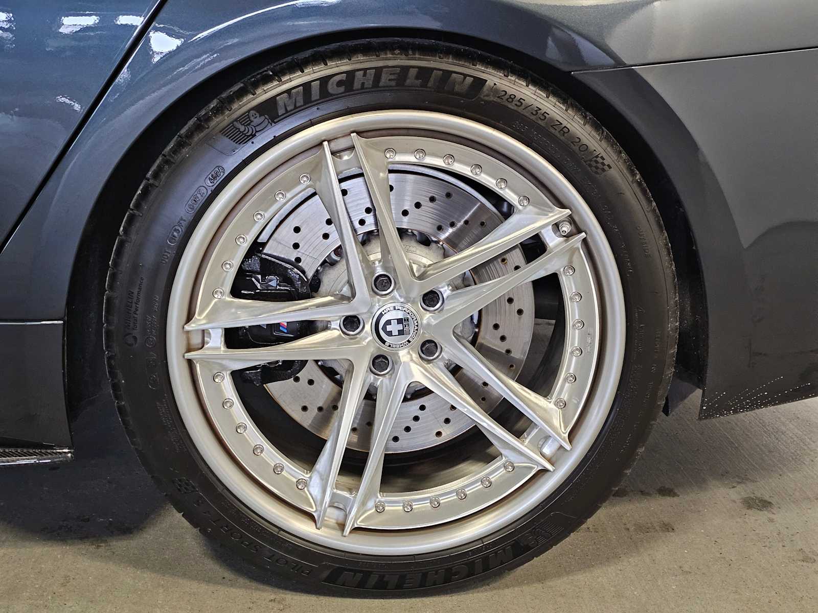 Thumbnail: 2021 BMW M5 - 8