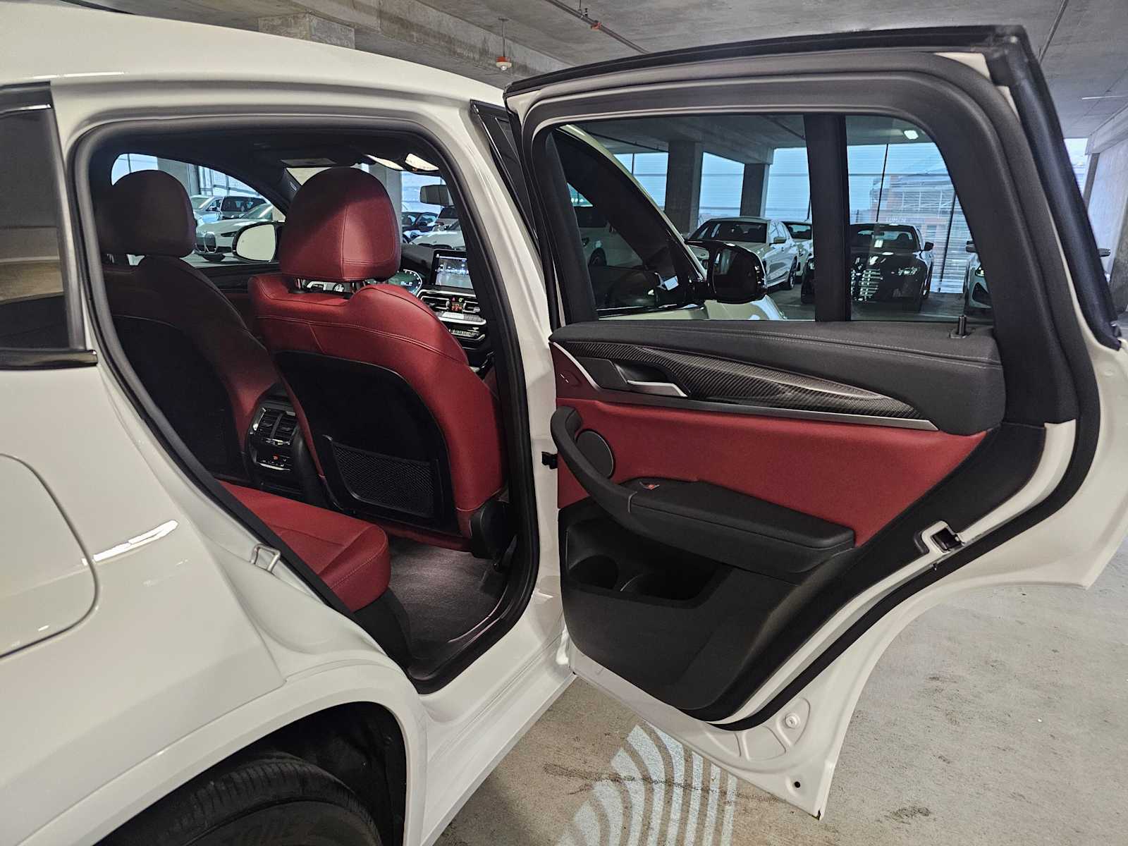 Thumbnail: 2025 BMW X4 - 37