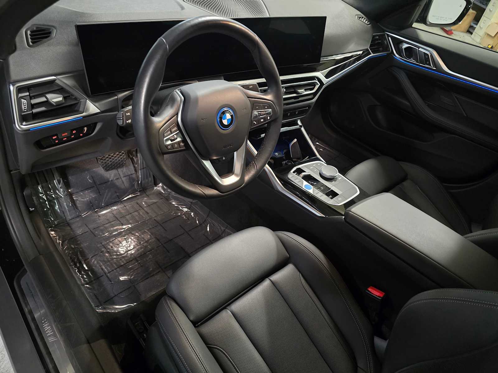 Thumbnail: 2023 BMW i4 - 2