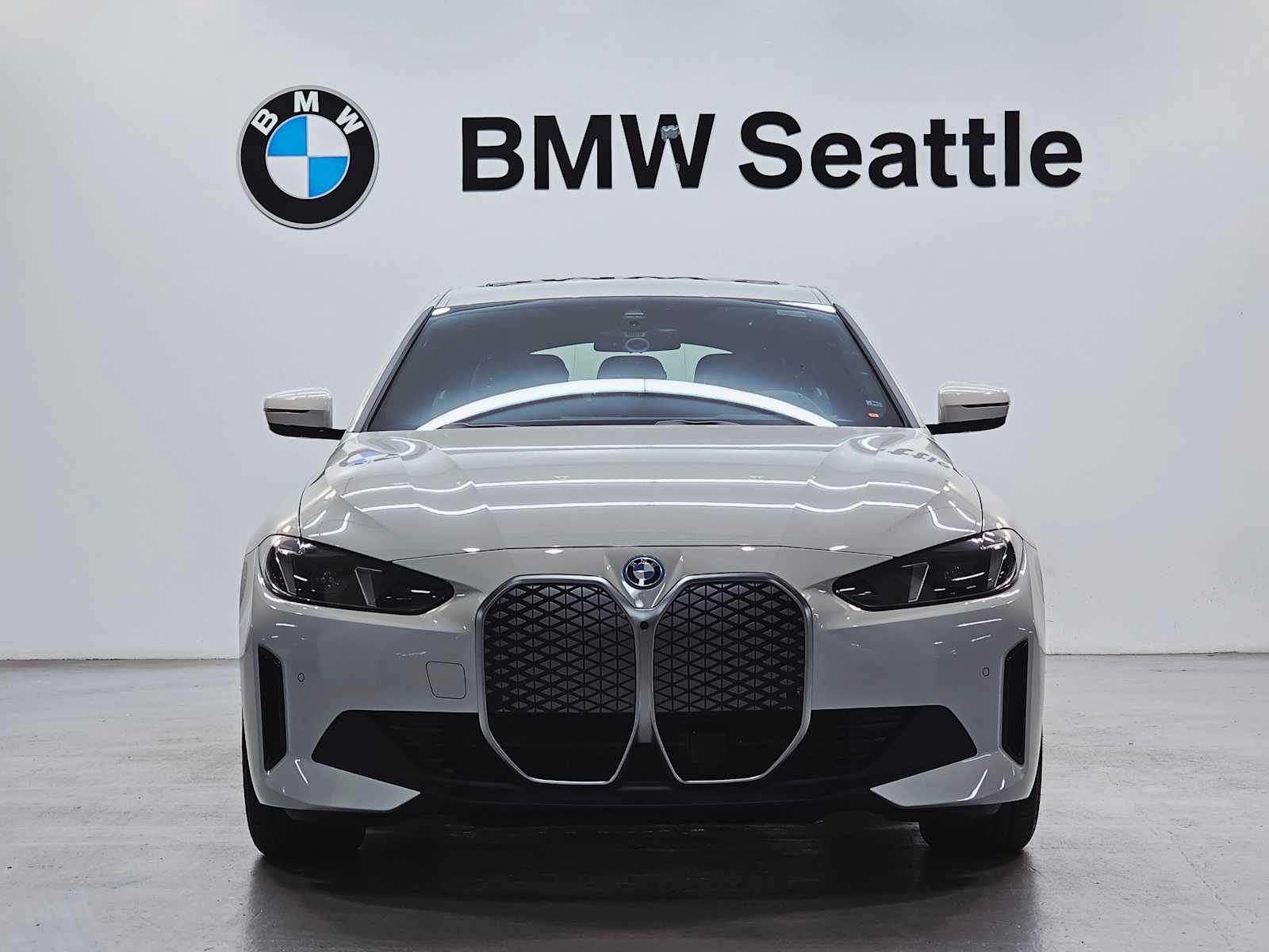 Thumbnail: 2025 BMW i4 - 6