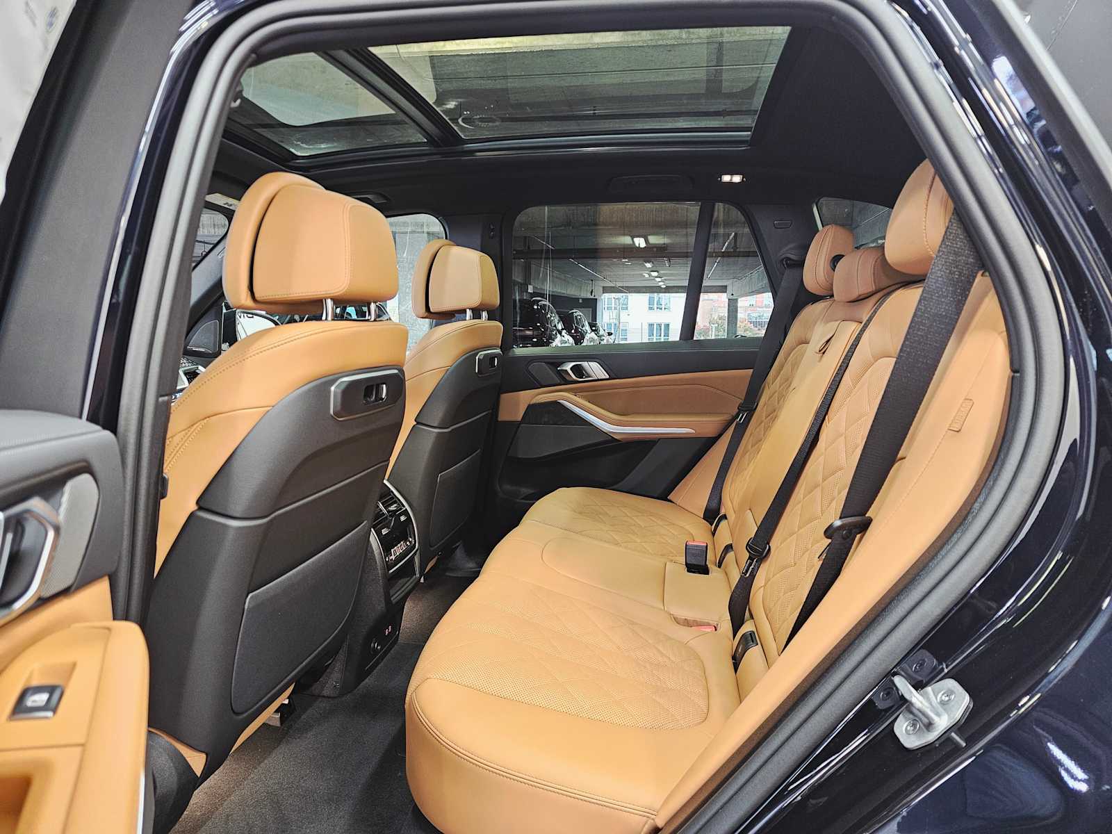 Thumbnail: 2026 BMW X5 - 25