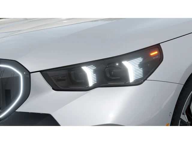 Thumbnail: 2027 BMW i5 - 6