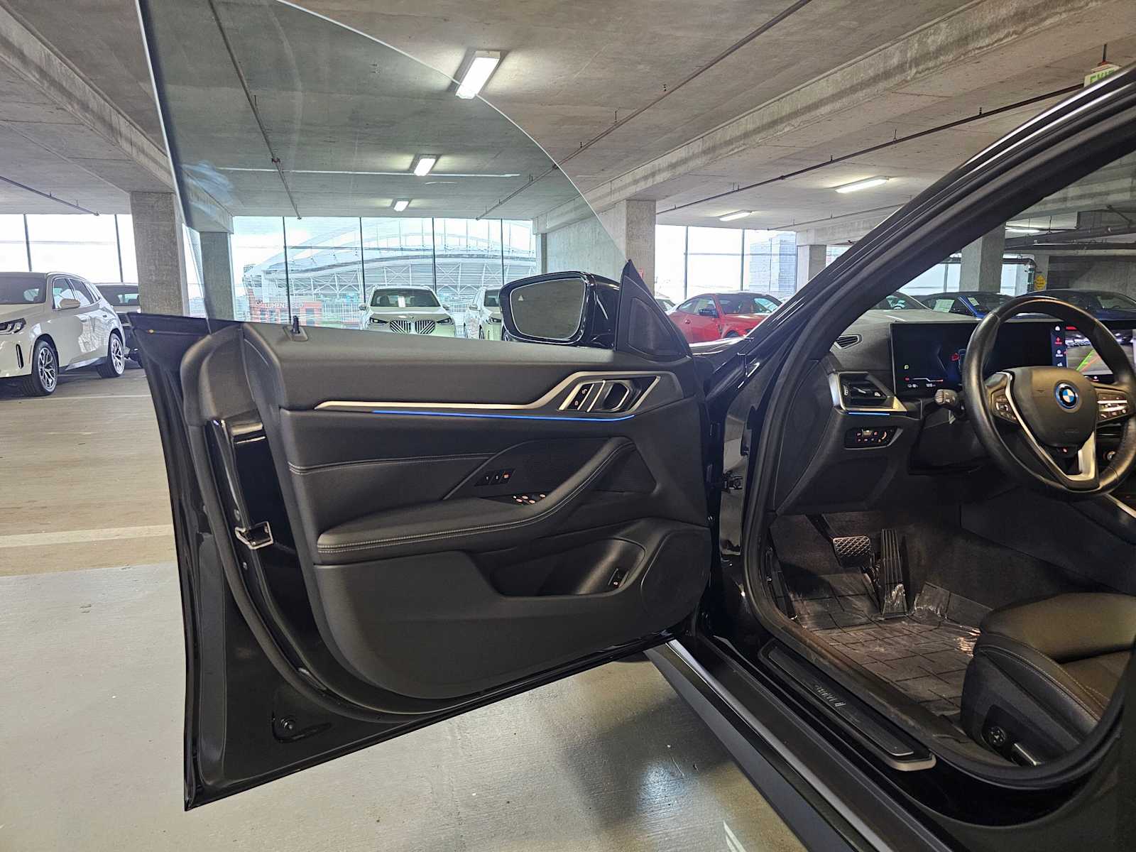 Thumbnail: 2023 BMW i4 - 31