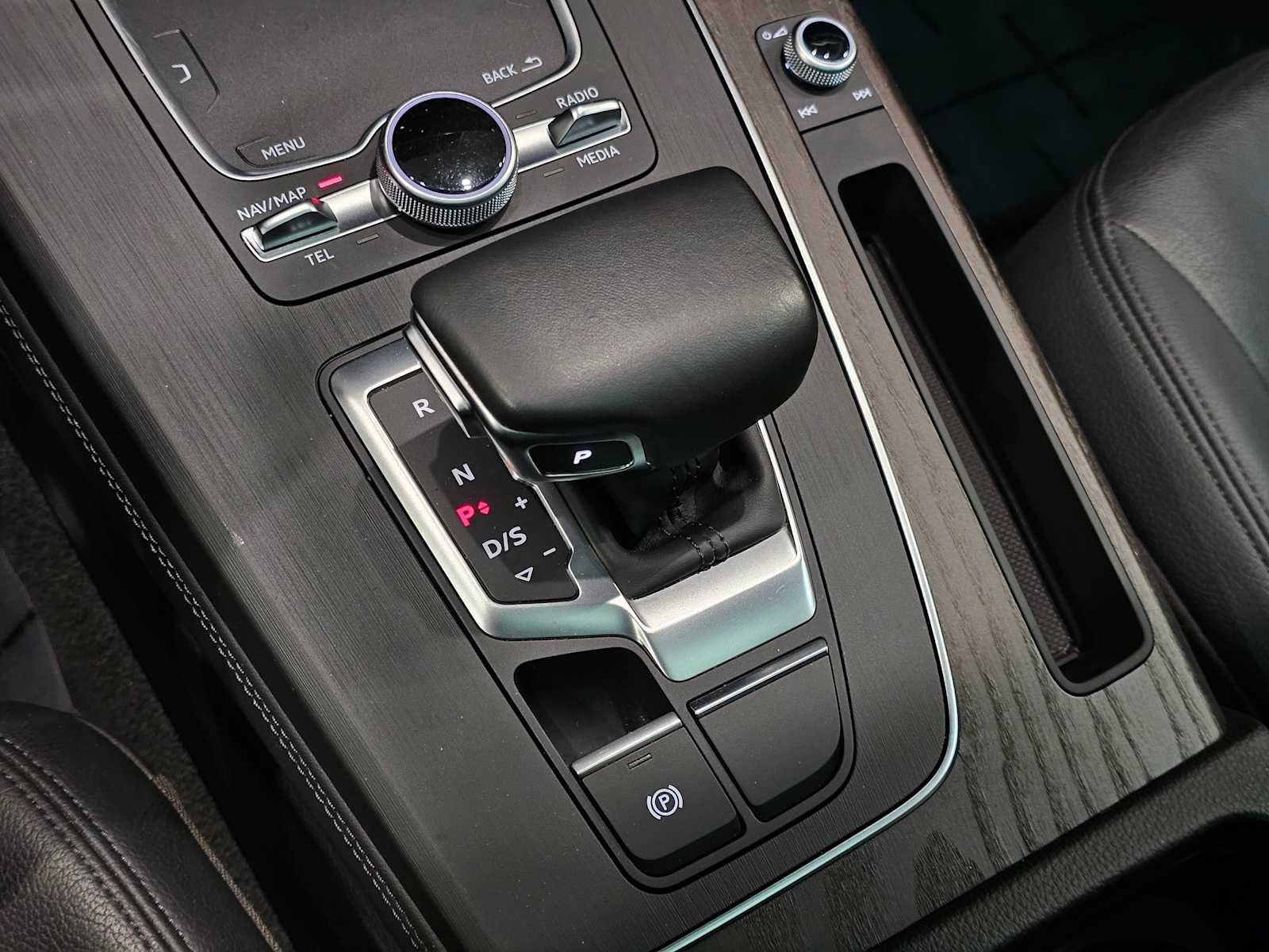 Thumbnail: 2020 Audi Q5 - 19