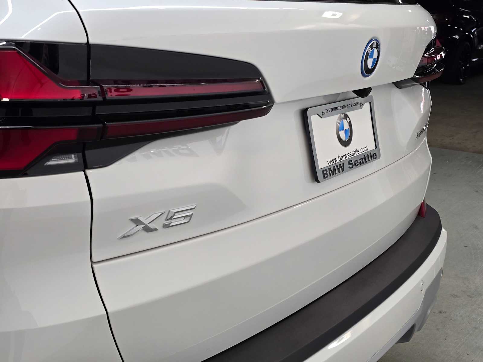 Thumbnail: 2026 BMW X5 - 7