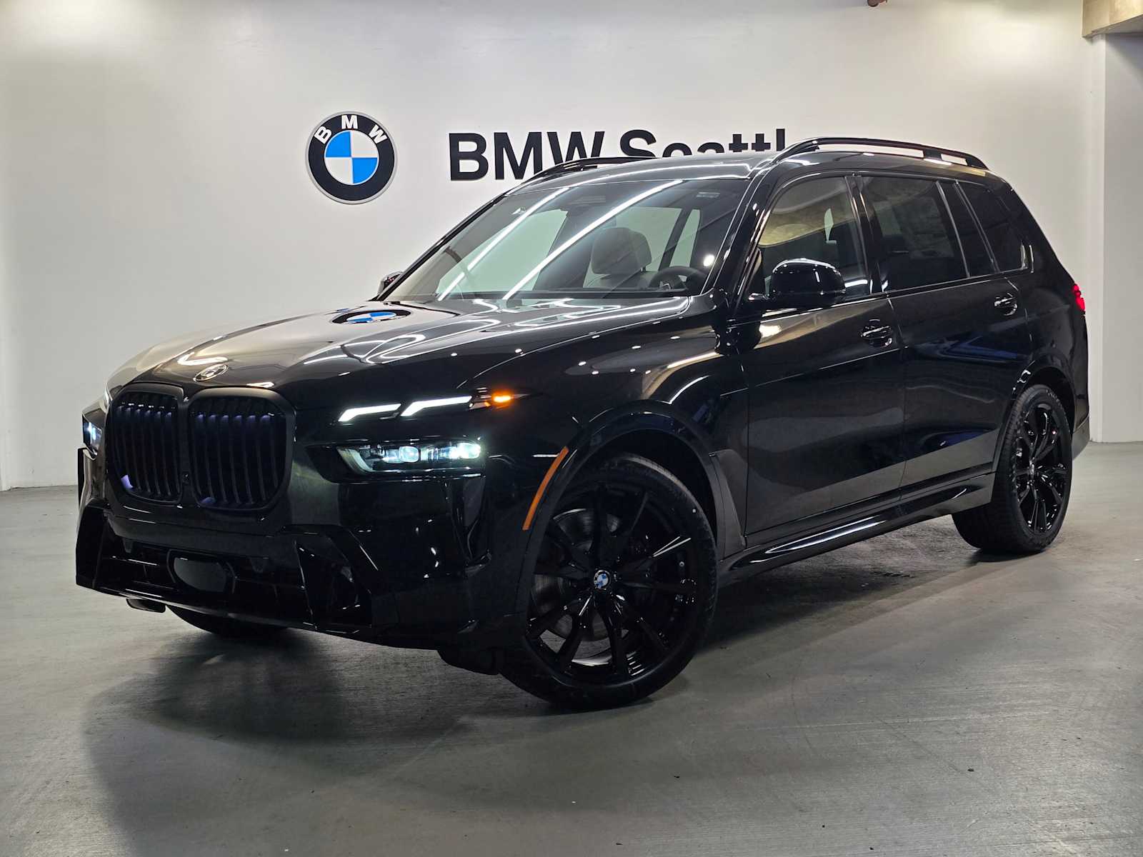 Thumbnail: 2026 BMW X7 - 1
