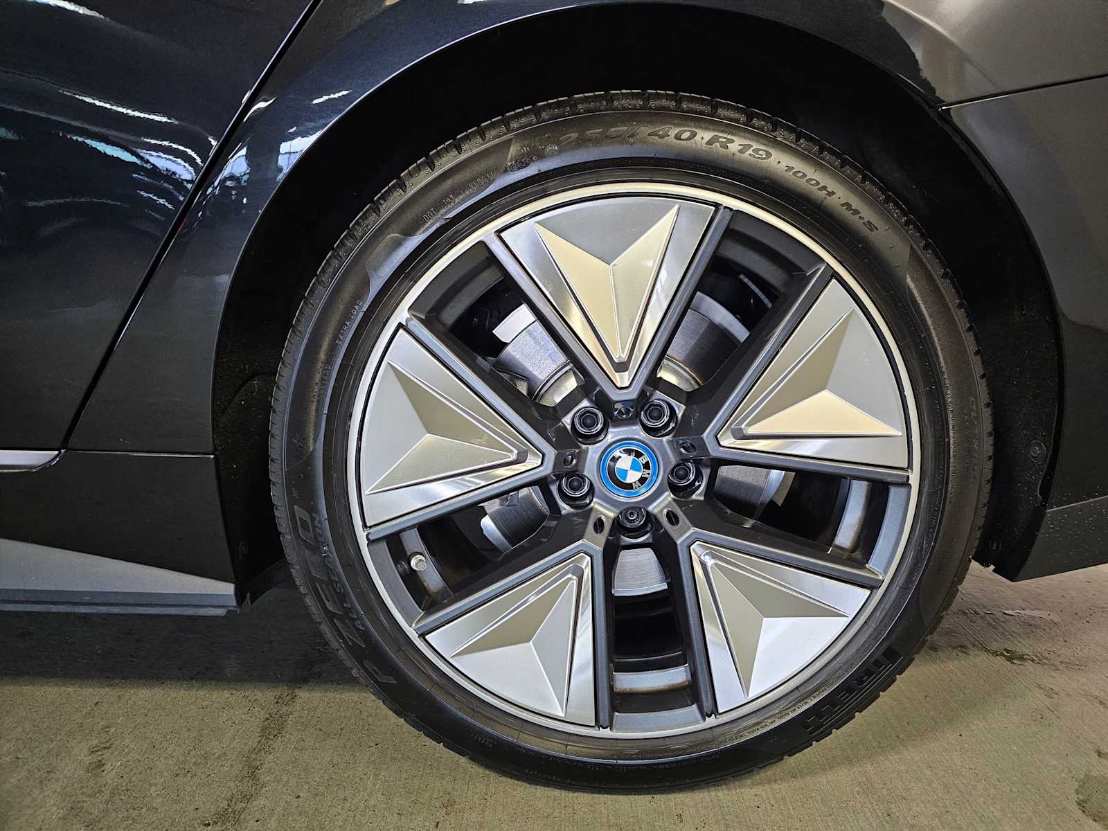 Thumbnail: 2024 BMW i4 - 8