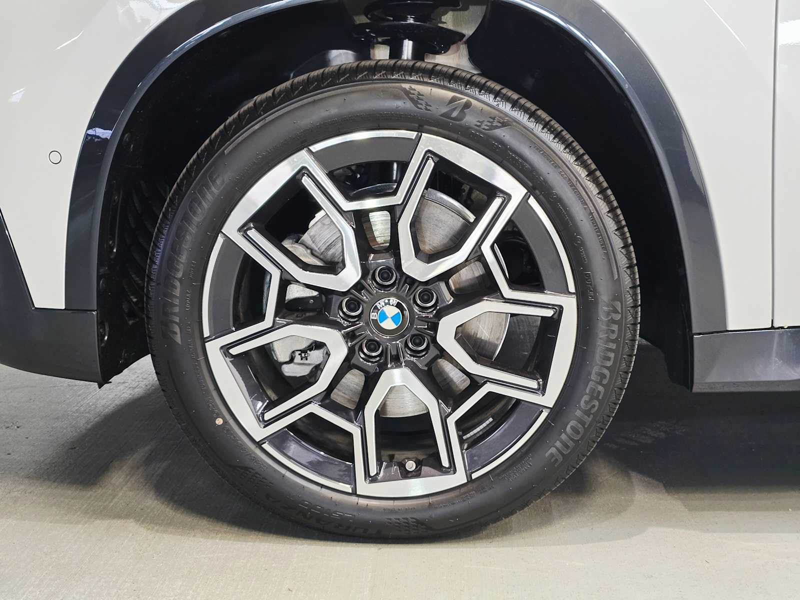 Thumbnail: 2026 BMW X1 - 8