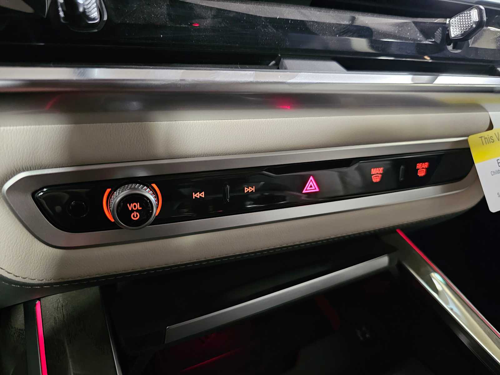 Thumbnail: 2026 BMW X7 - 18