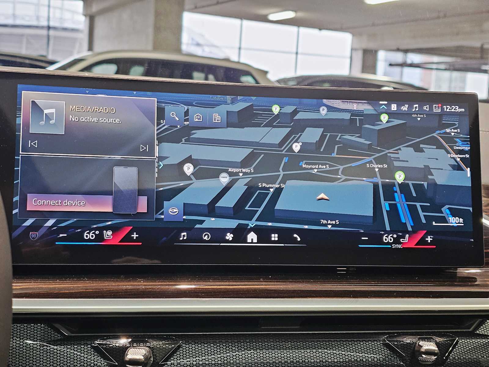 Thumbnail: 2026 BMW X5 - 14