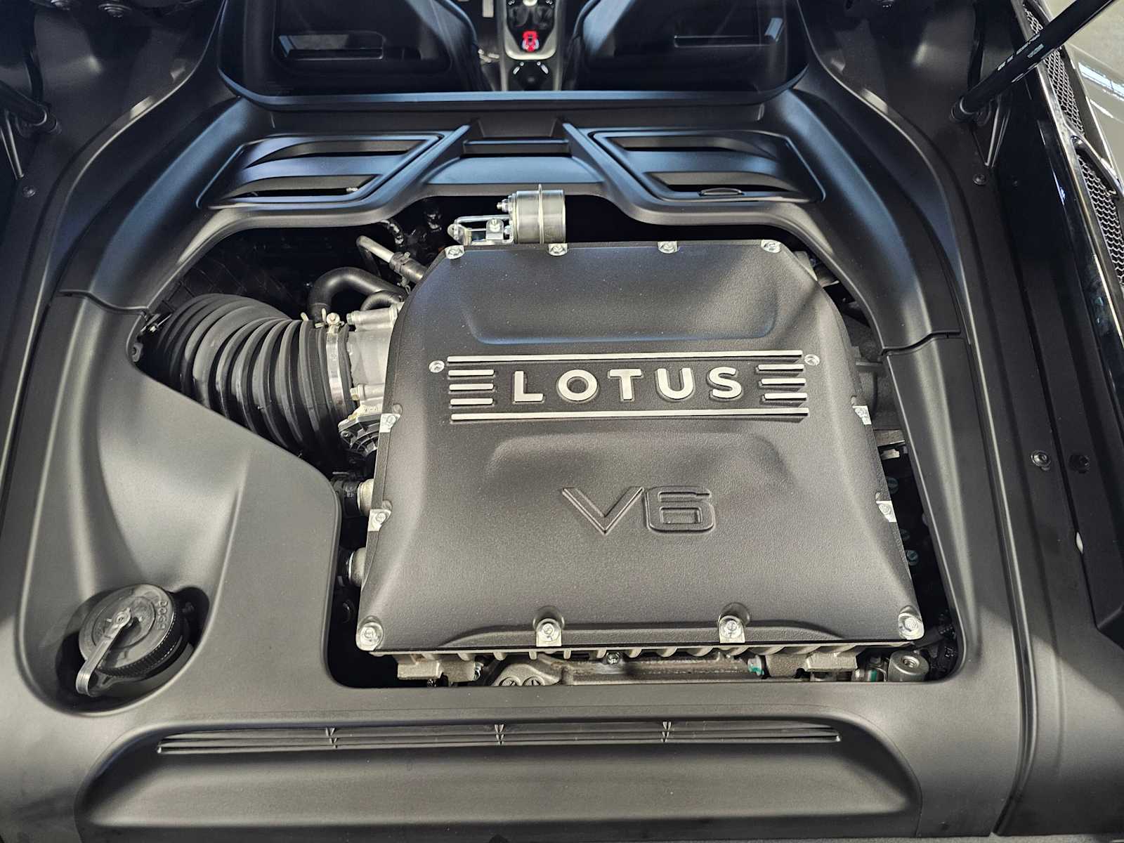 Thumbnail: 2024 Lotus Emira - 9