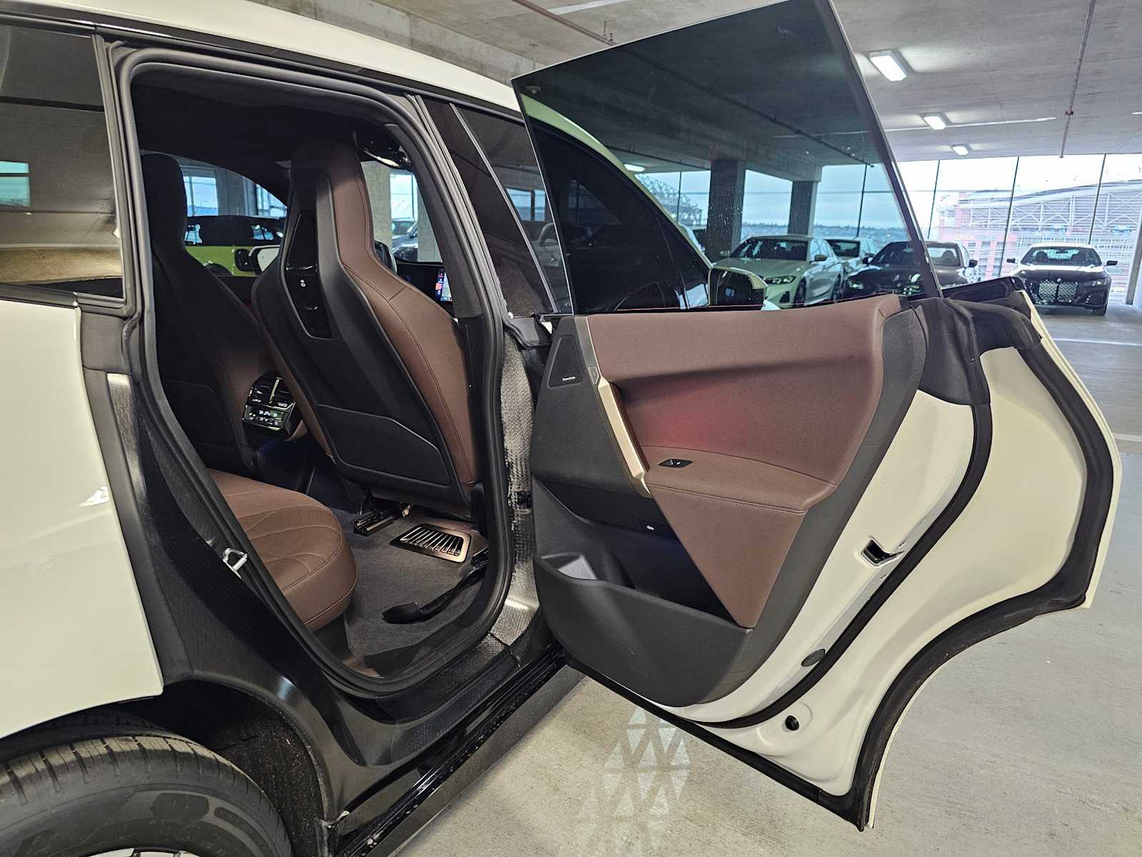 Thumbnail: 2024 BMW iX - 34