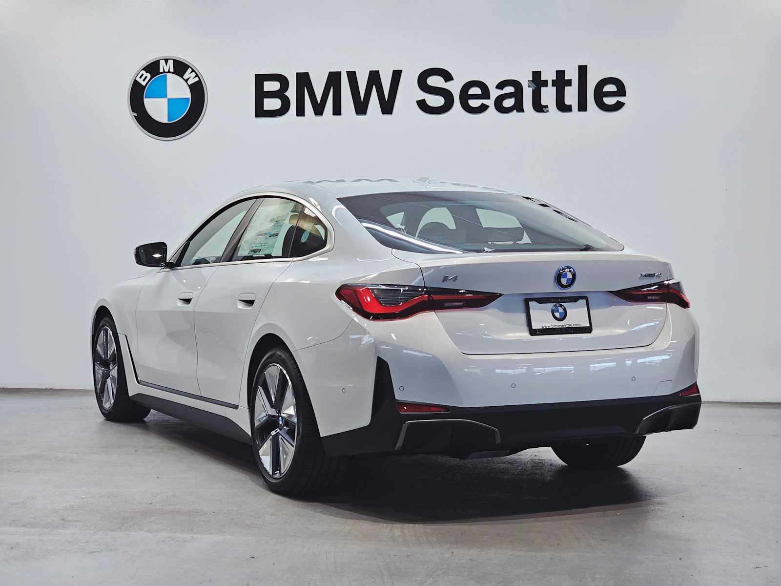 Thumbnail: 2025 BMW i4 - 4