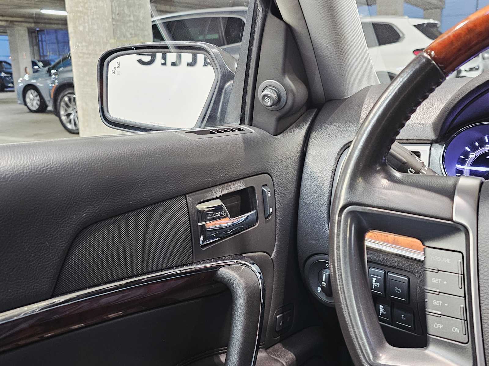 Thumbnail: 2012 Lincoln MKZ - 22