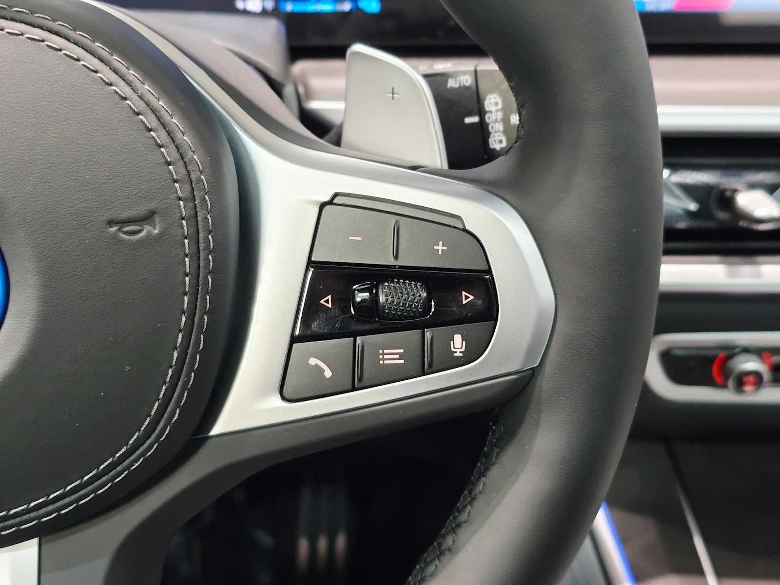 Thumbnail: 2026 BMW X5 - 19