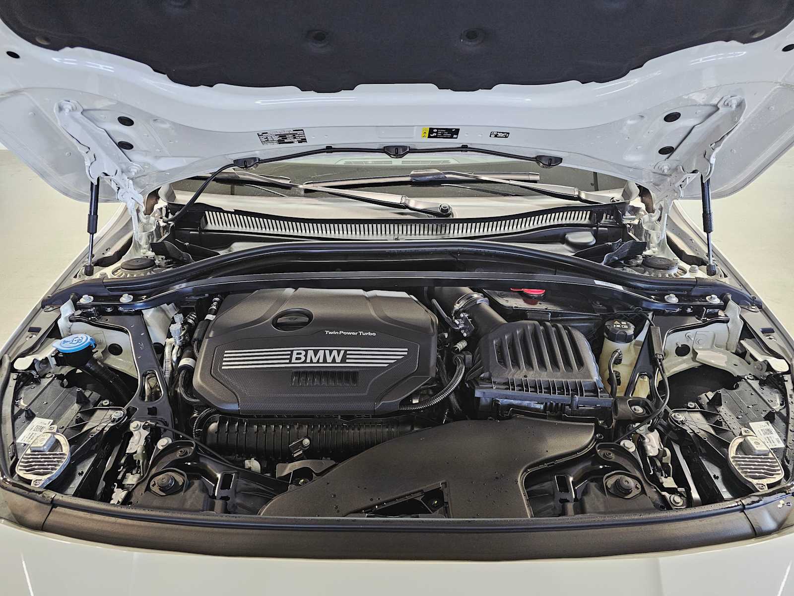 Thumbnail: 2024 BMW 2 Series - 8