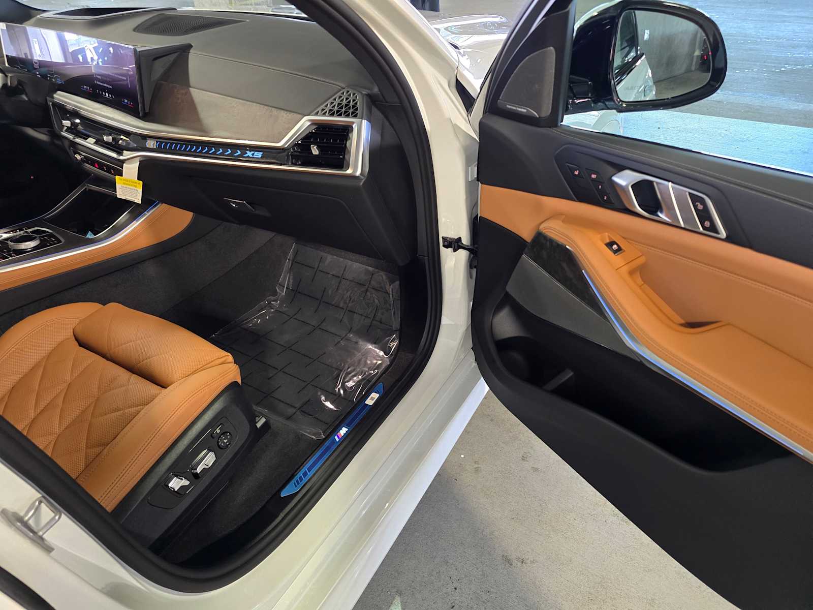 Thumbnail: 2026 BMW X5 - 32