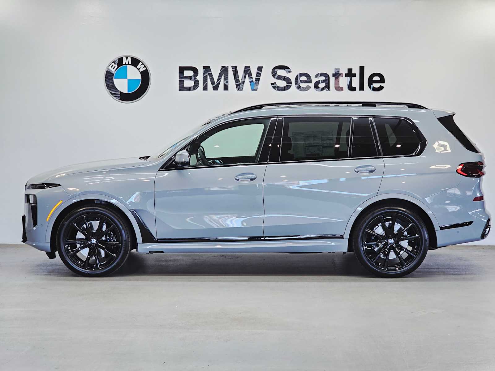 Thumbnail: 2026 BMW X7 - 3