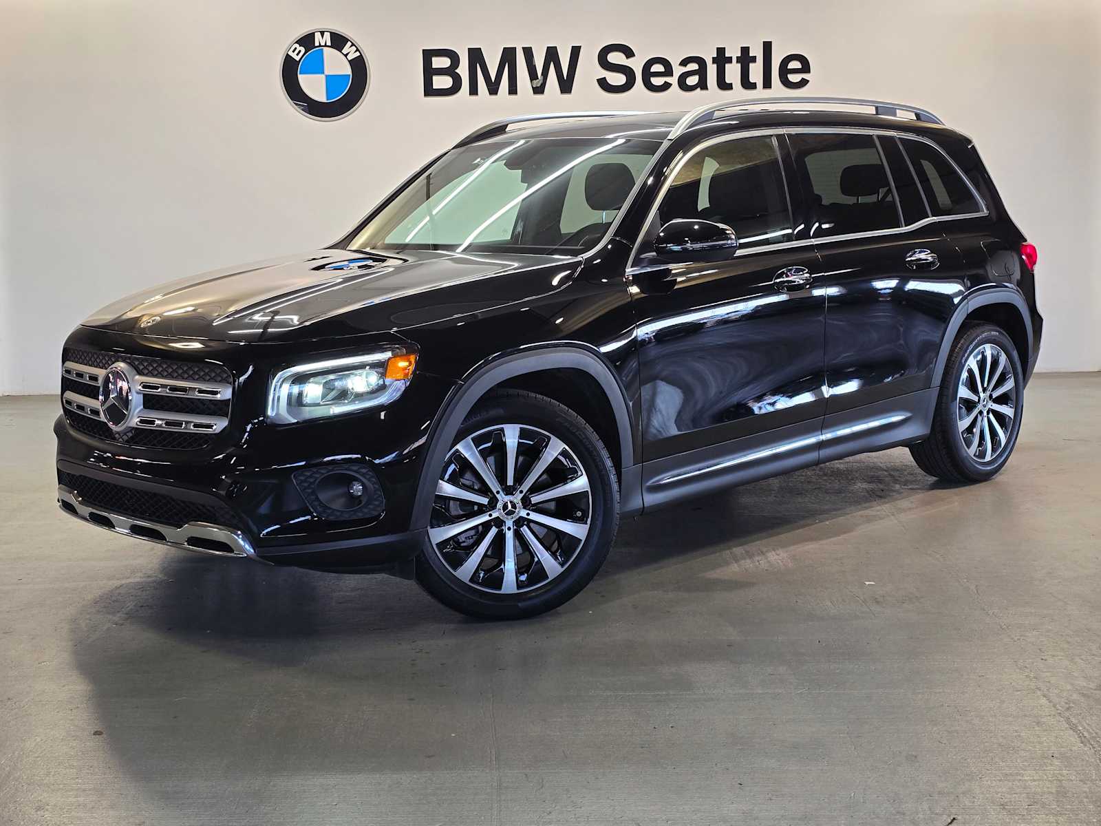 Thumbnail: 2023 Mercedes-Benz GLB - 1