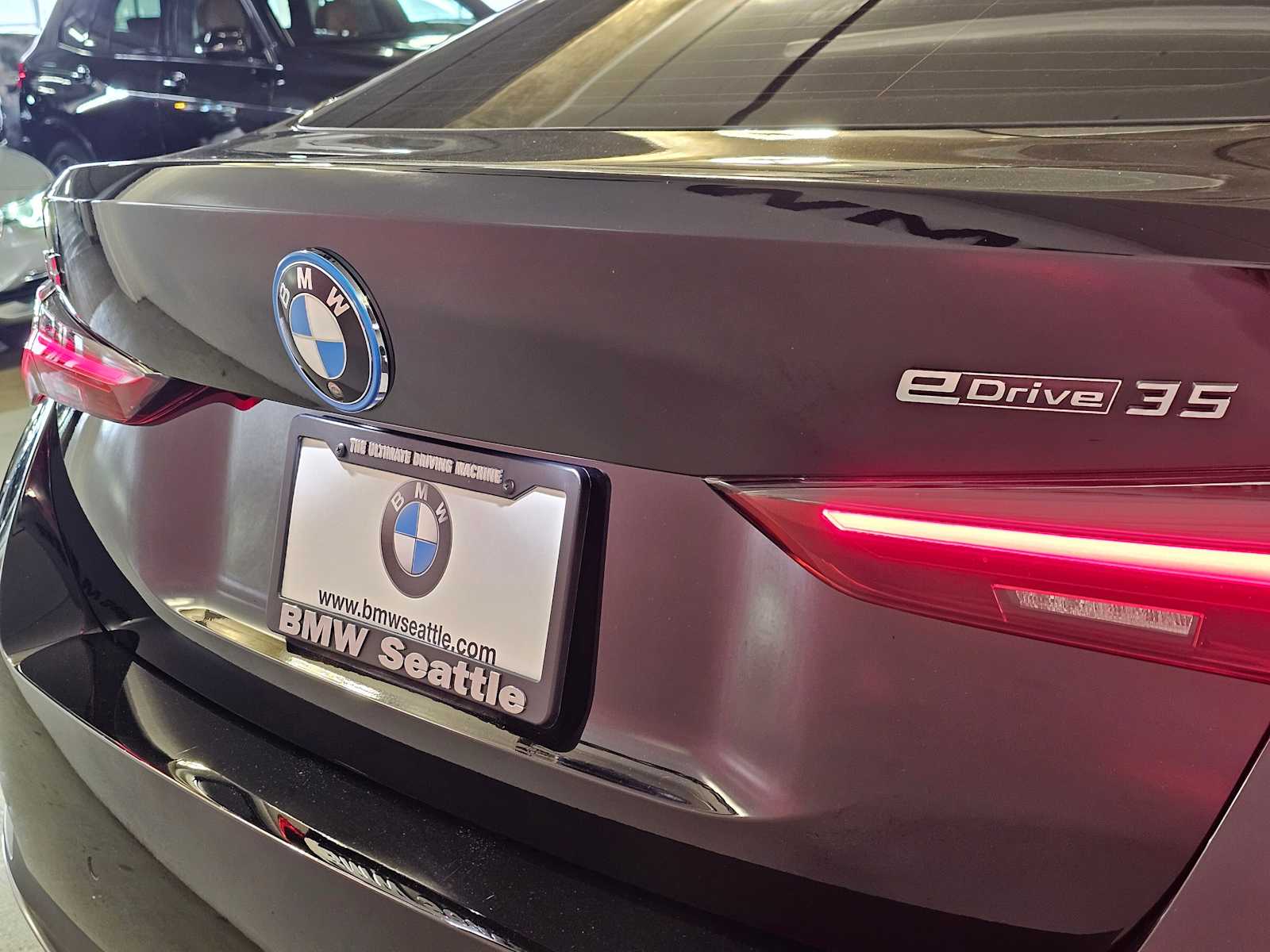 Thumbnail: 2023 BMW i4 - 7