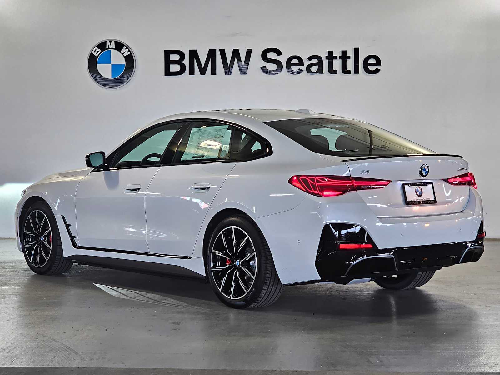 Thumbnail: 2026 BMW i4 - 4