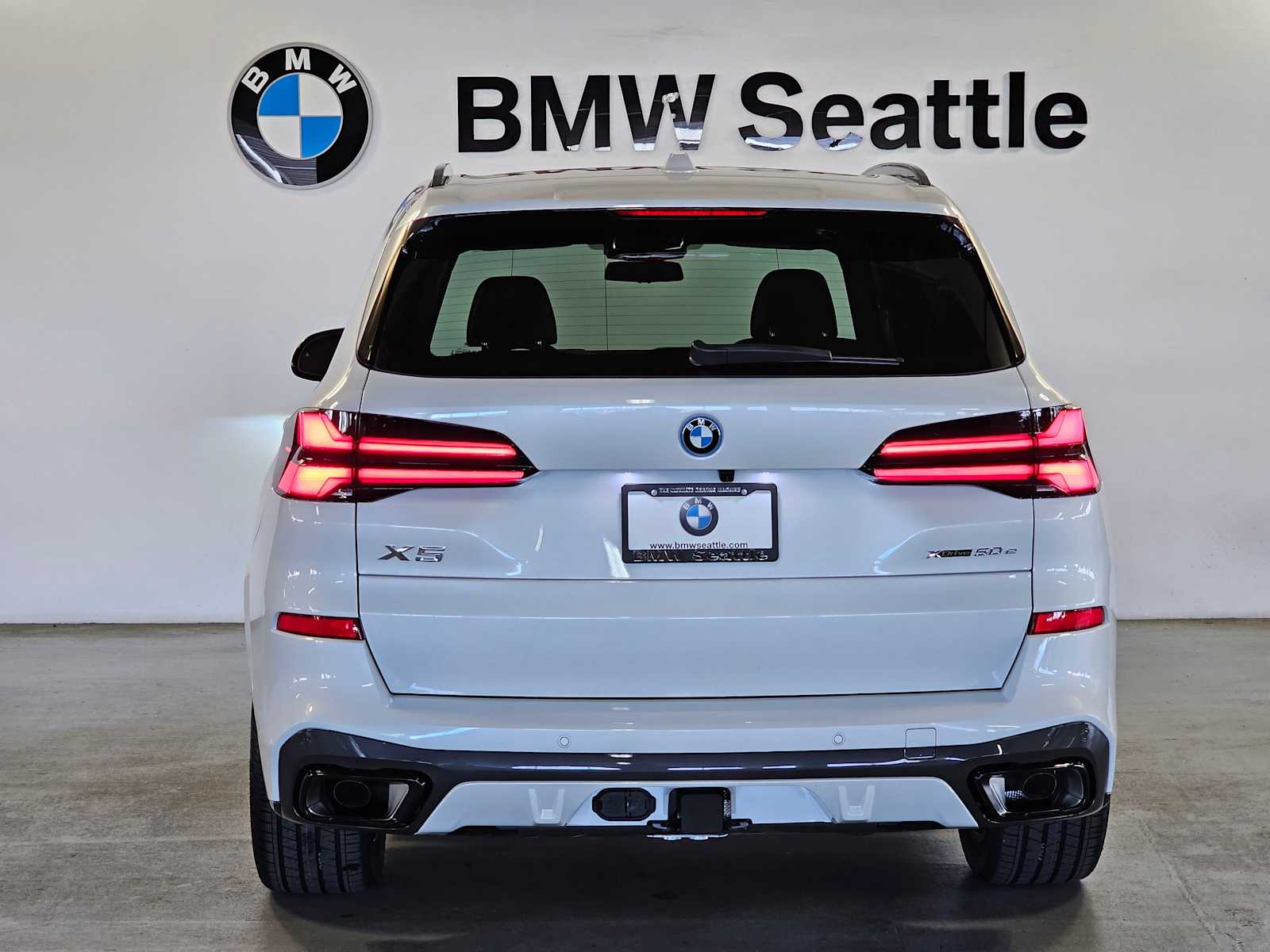 Thumbnail: 2026 BMW X5 - 5