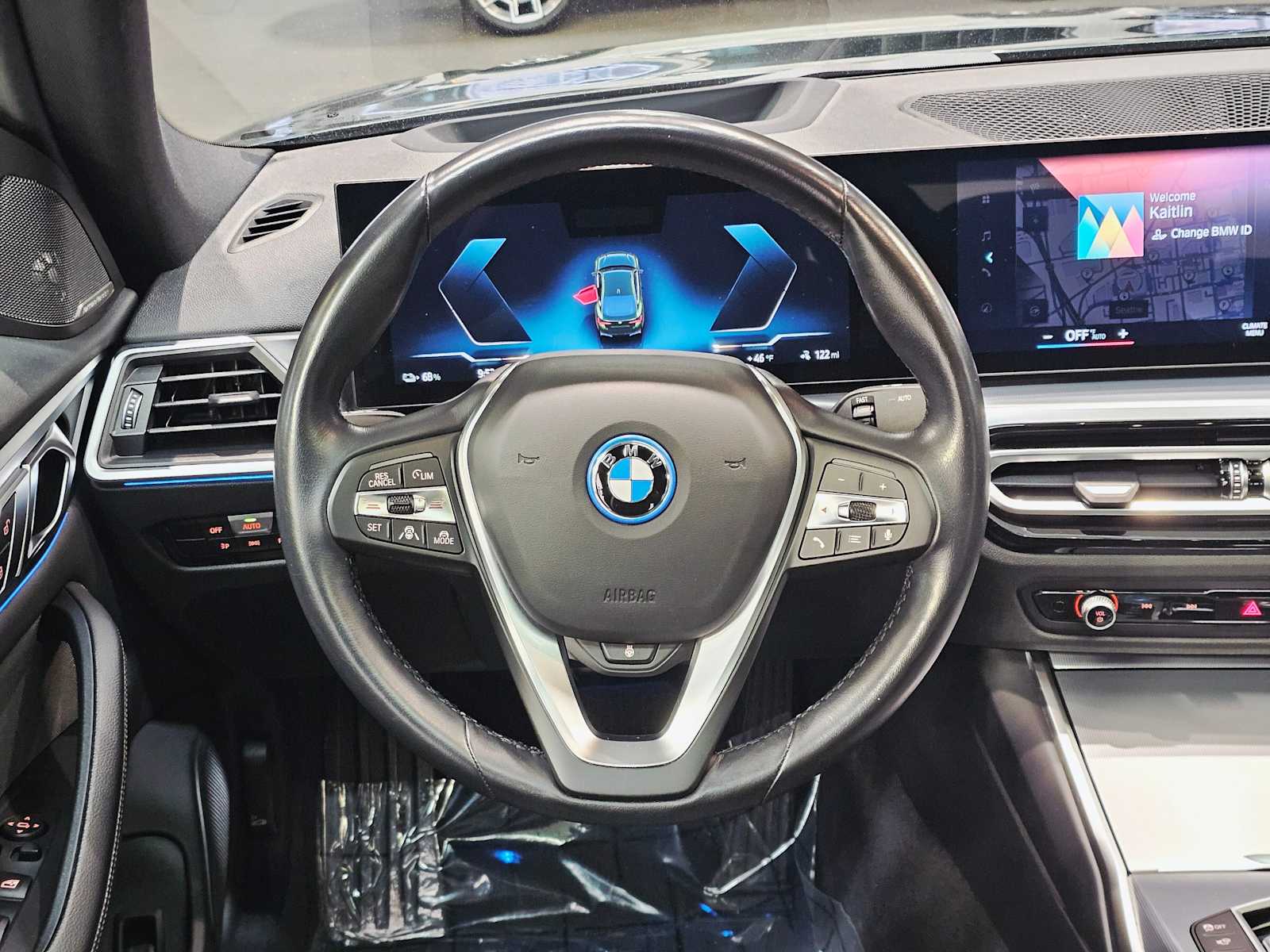 Thumbnail: 2023 BMW i4 - 11