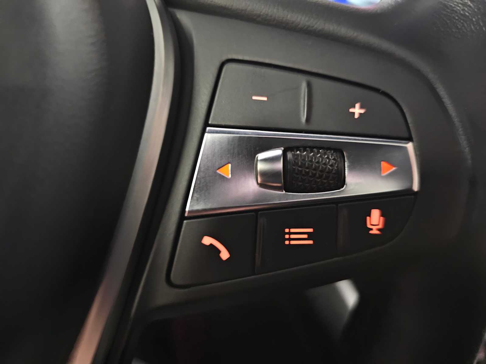 Thumbnail: 2023 BMW i4 - 19