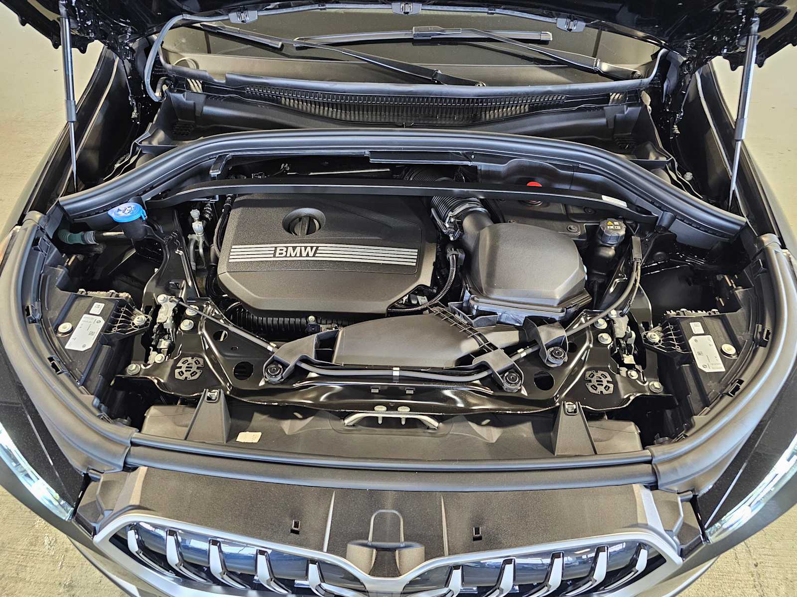 Thumbnail: 2025 BMW X1 - 9