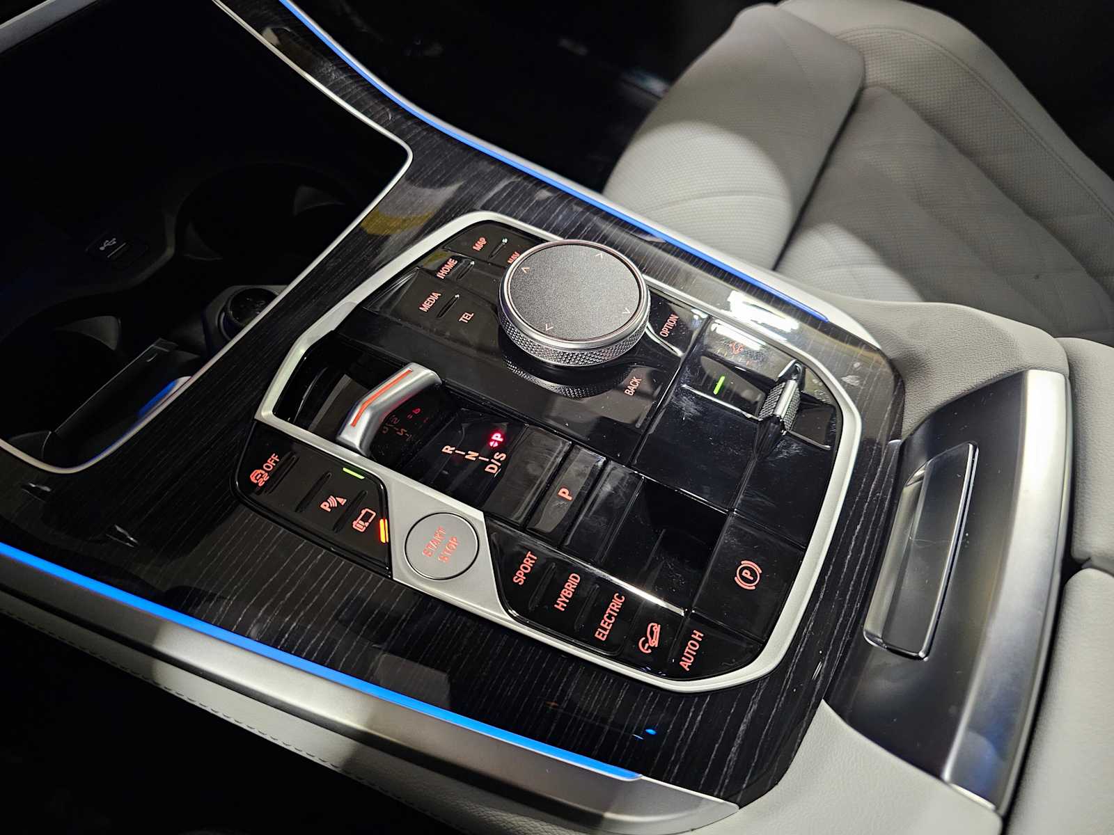 Thumbnail: 2026 BMW X5 - 21