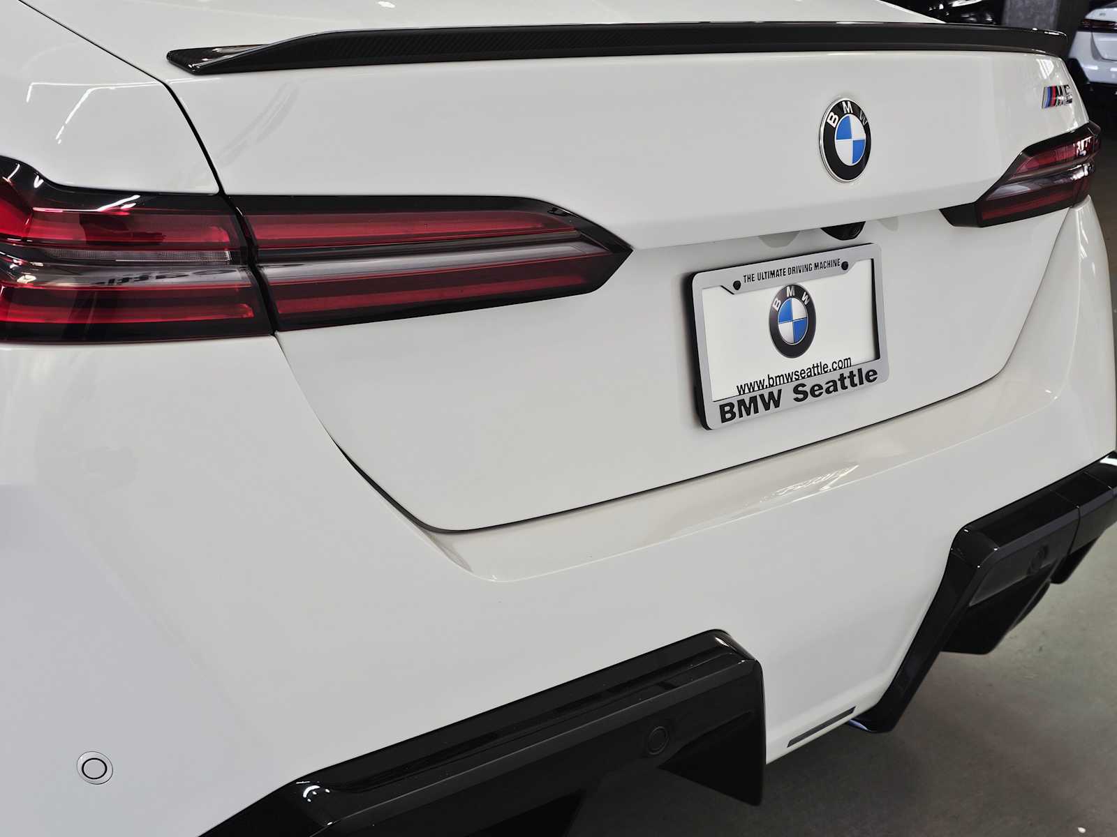 Thumbnail: 2026 BMW M5 - 7