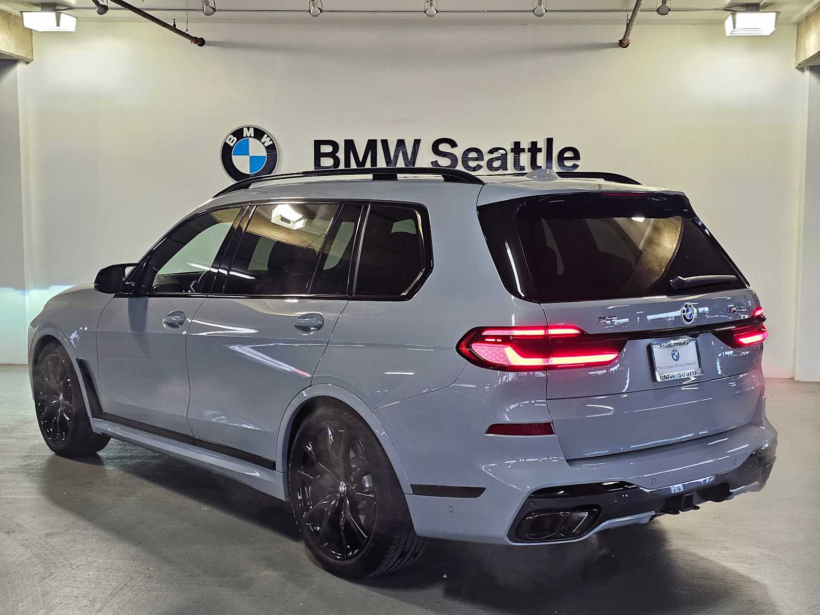 Thumbnail: 2025 BMW X7 - 4