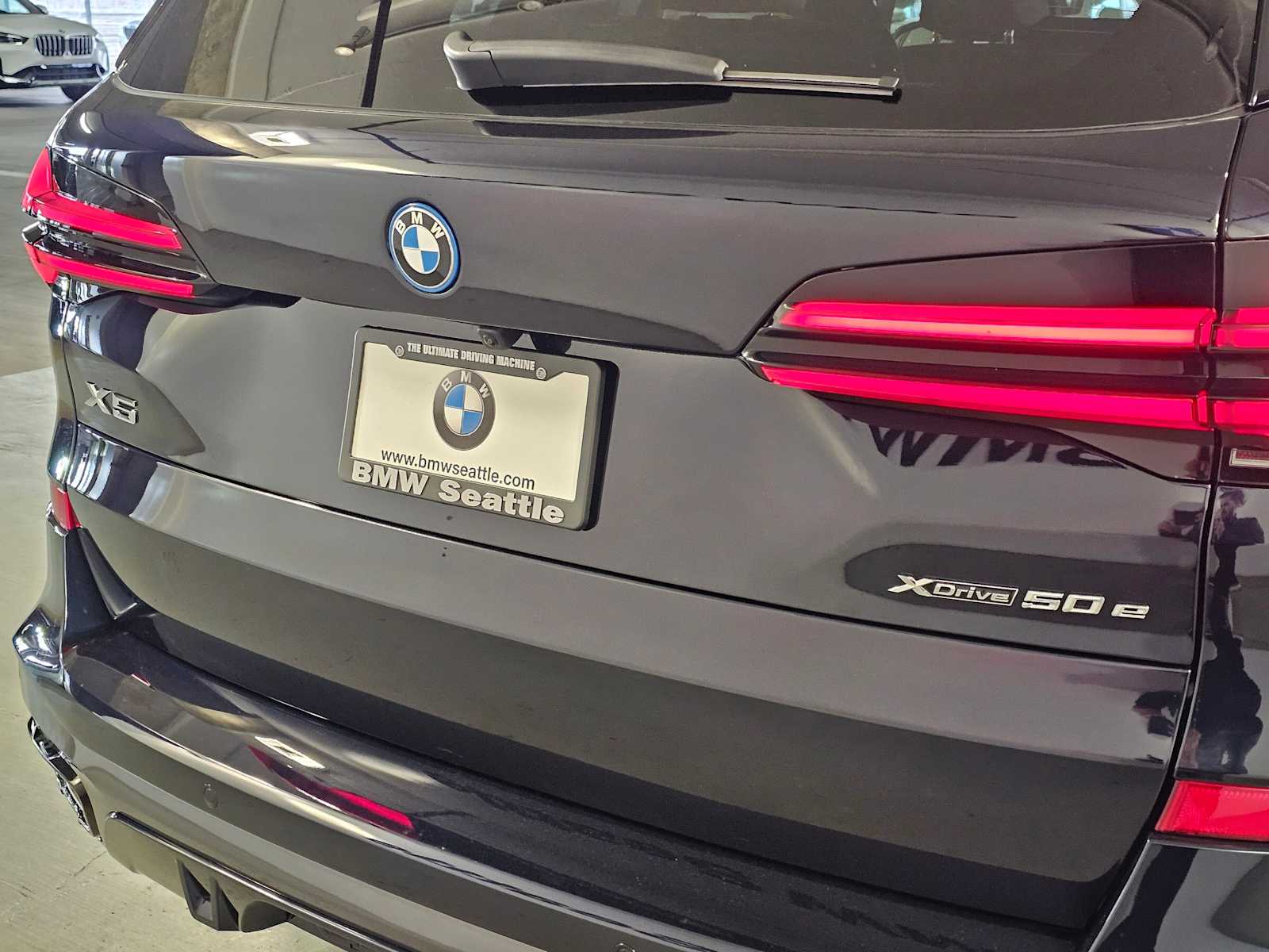 Thumbnail: 2026 BMW X5 - 9