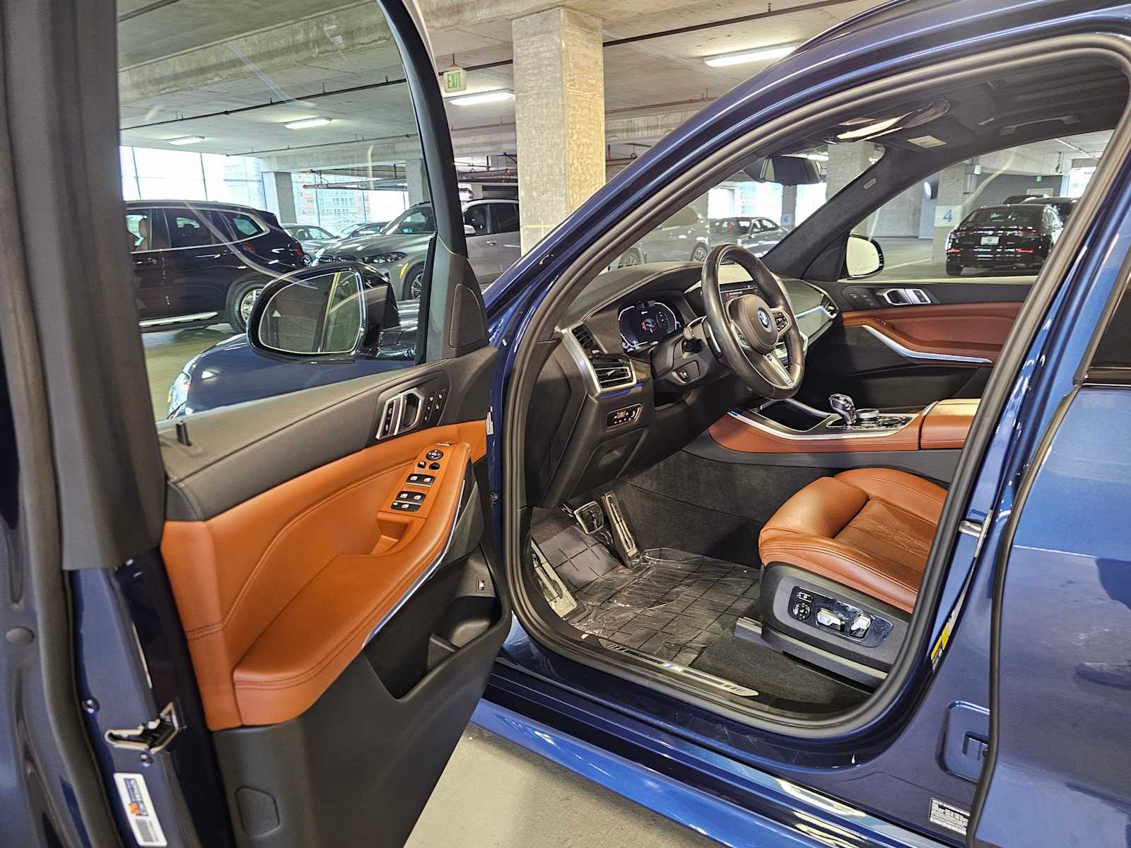 Thumbnail: 2022 BMW X5 - 34