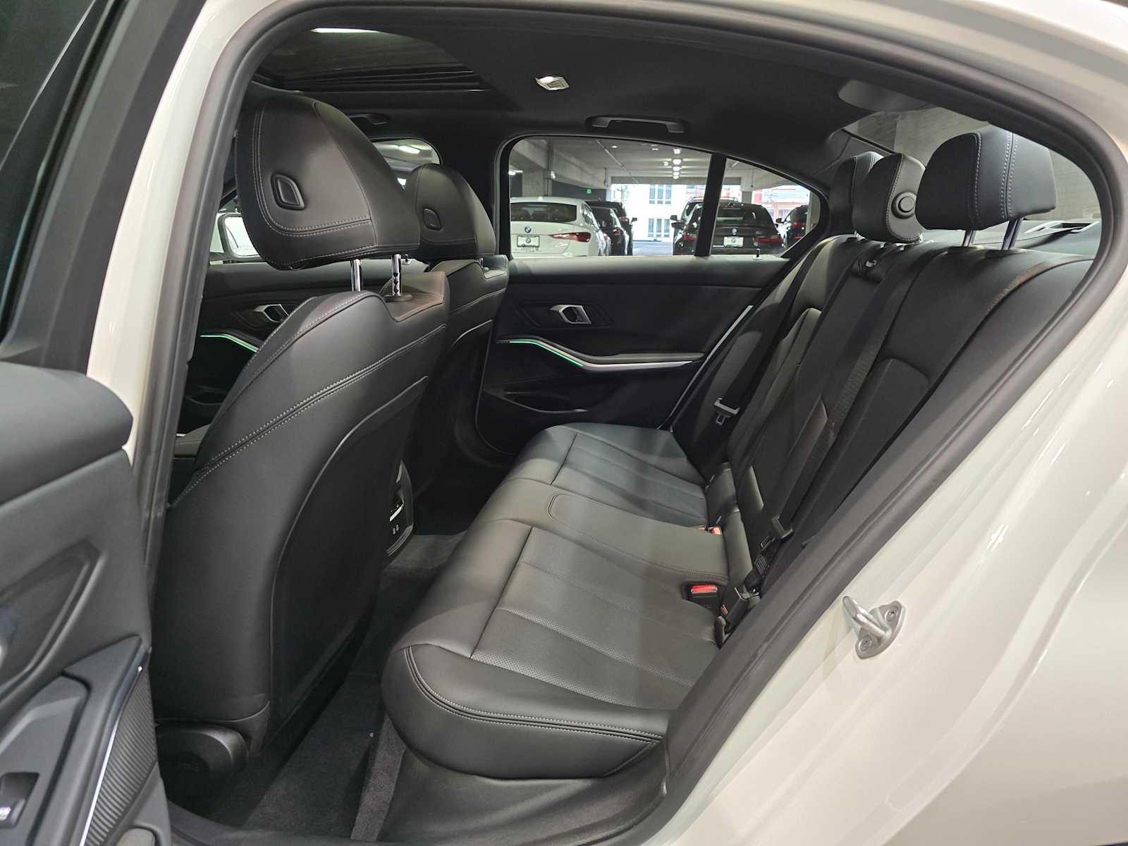 Thumbnail: 2025 BMW 3 Series - 27