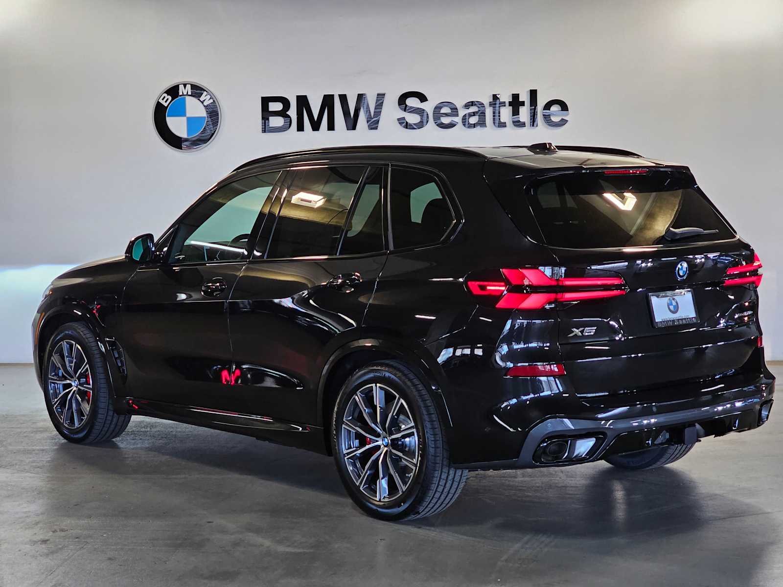 Thumbnail: 2026 BMW X5 - 4