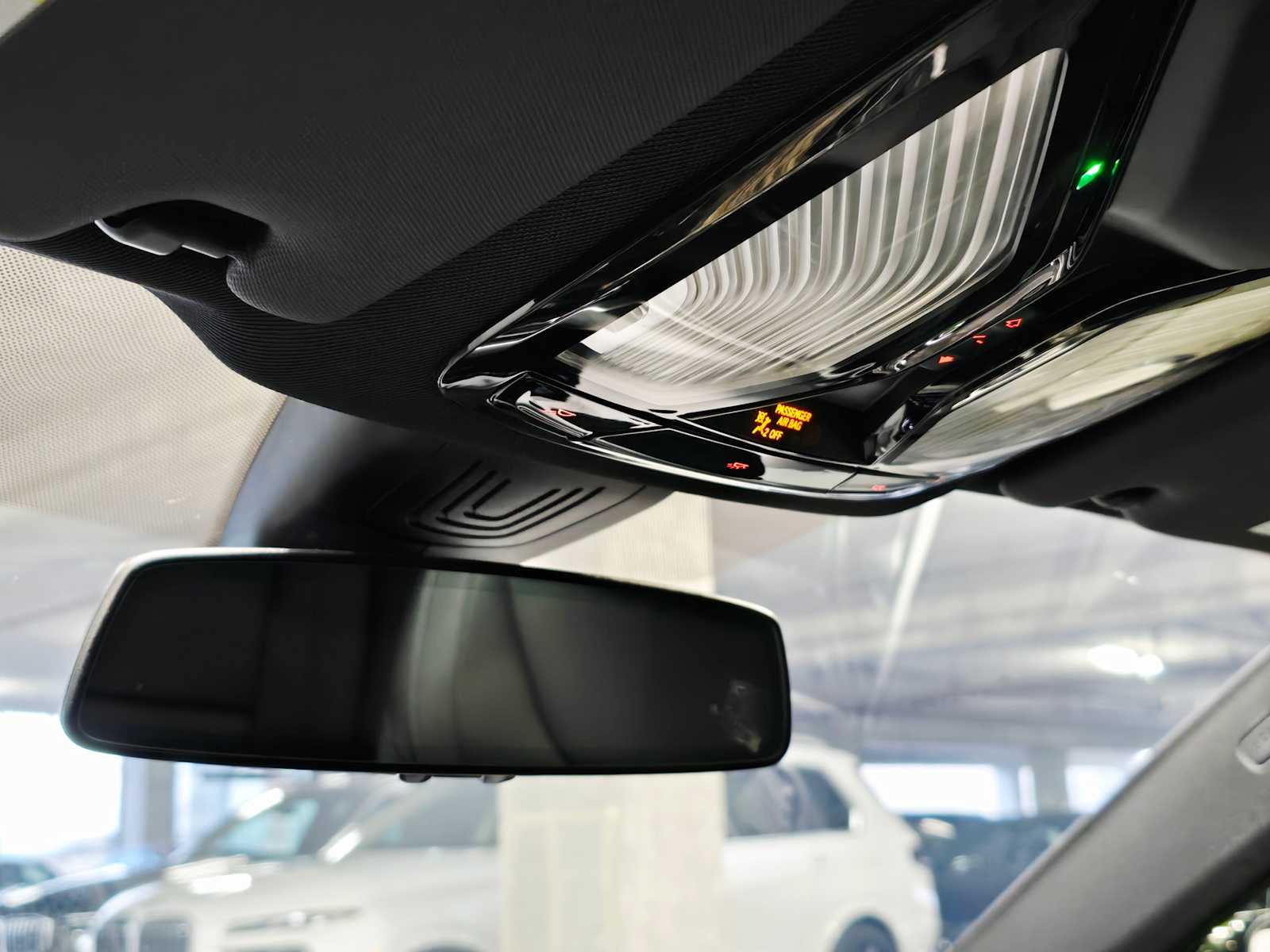 Thumbnail: 2023 BMW i4 - 18