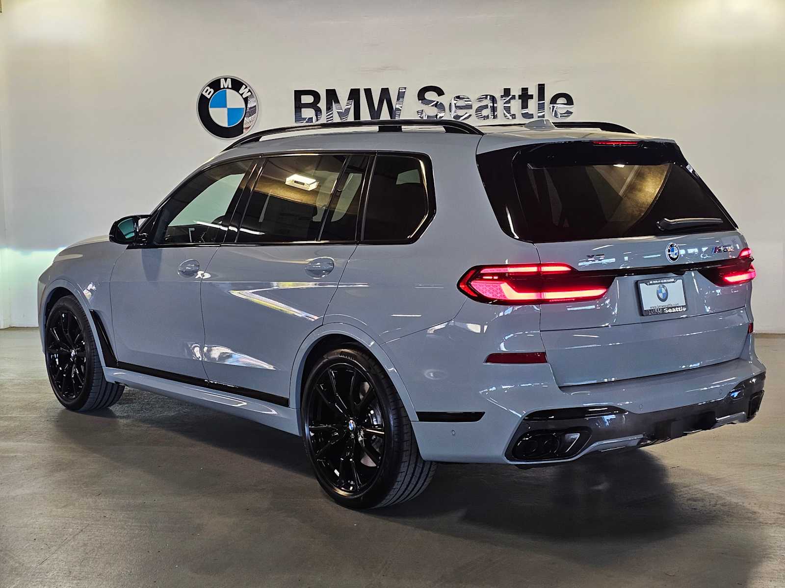 Thumbnail: 2026 BMW X7 - 4