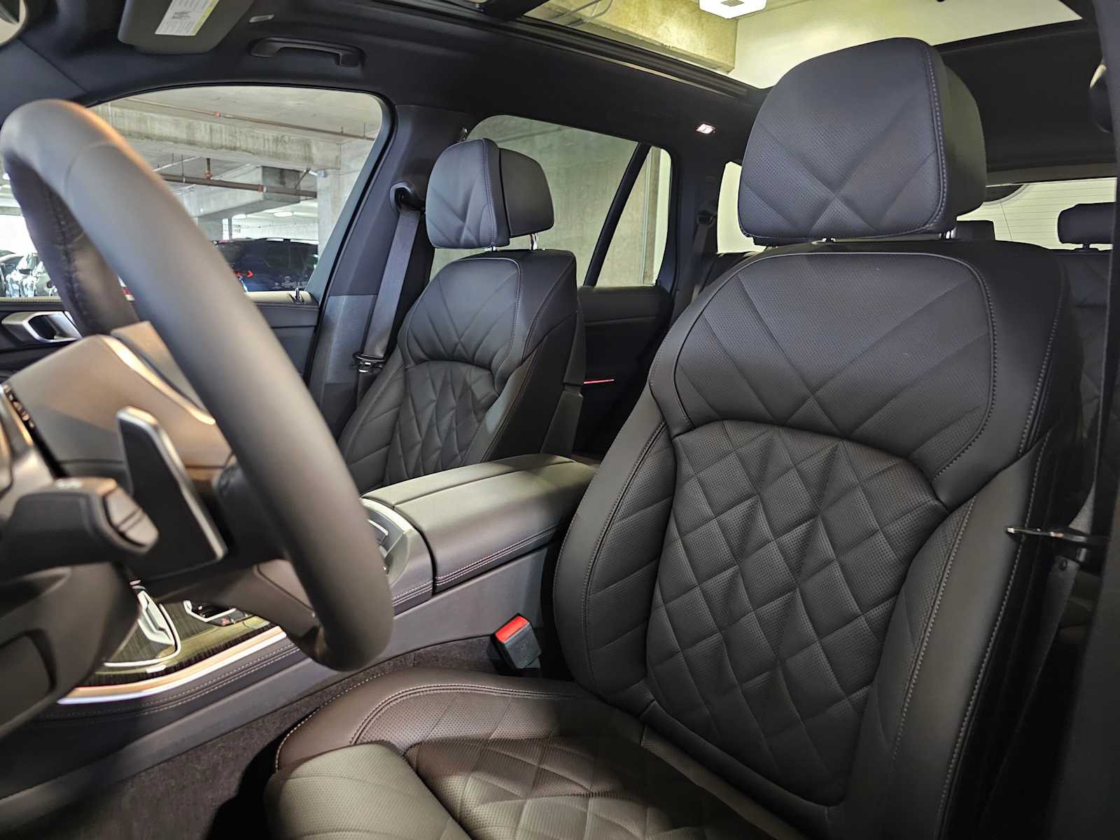 Thumbnail: 2026 BMW X5 - 33