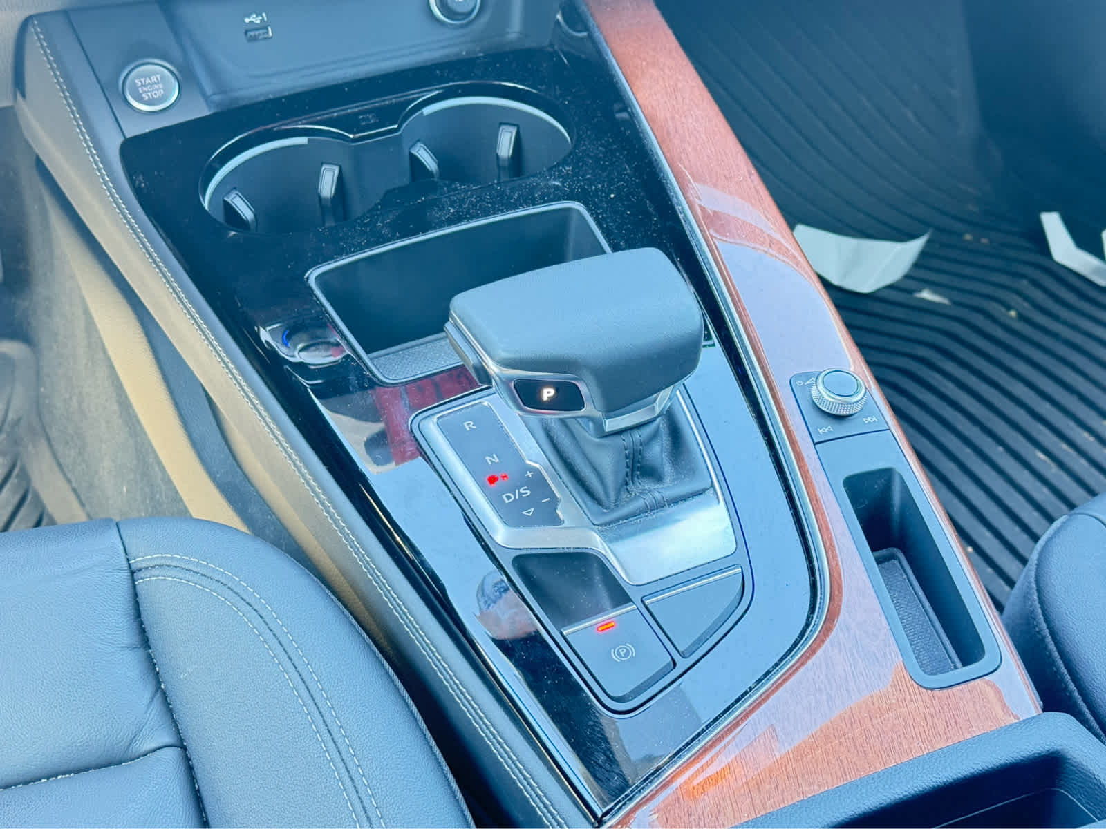 Thumbnail: 2023 Audi A4 - 22