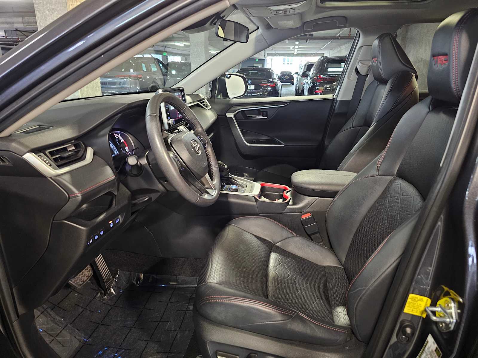 Thumbnail: 2021 Toyota RAV4 - 30