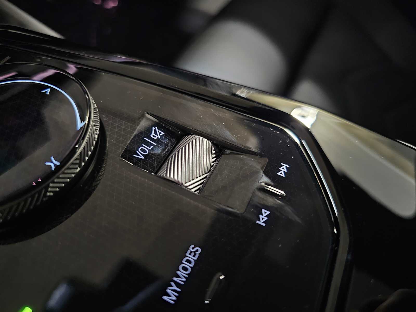 Thumbnail: 2026 BMW 5 Series - 24