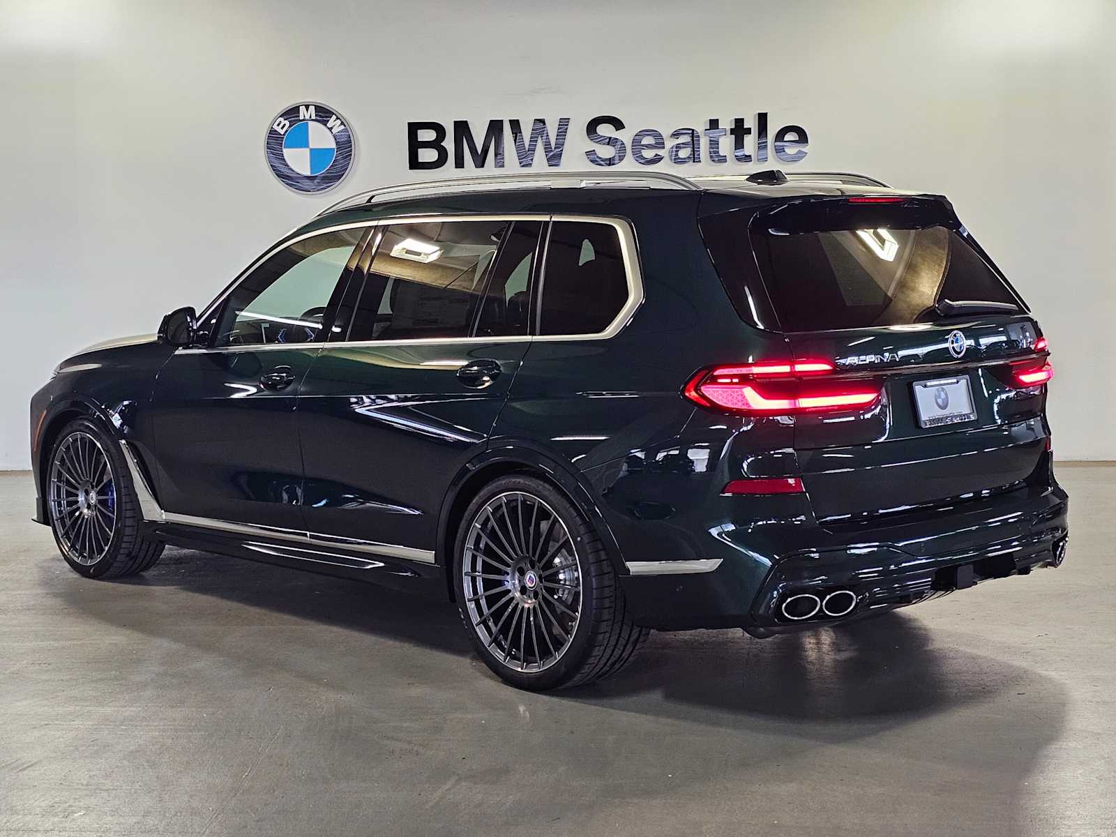 Thumbnail: 2026 BMW X7 - 4