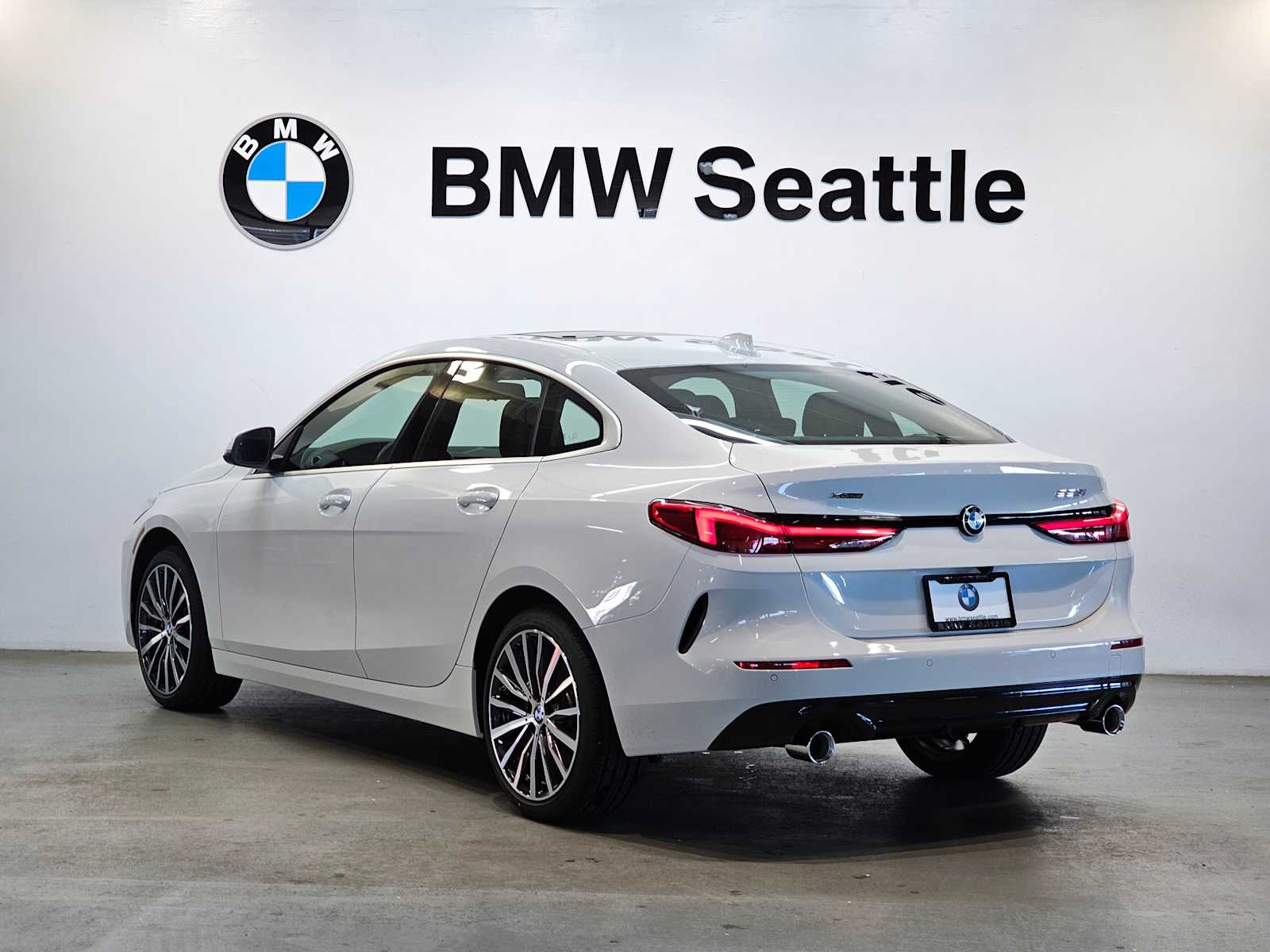 Thumbnail: 2024 BMW 2 Series - 4