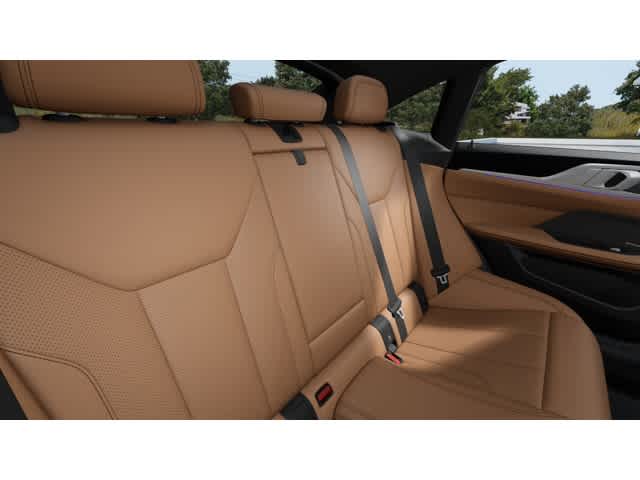 Thumbnail: 2025 BMW i4 - 12